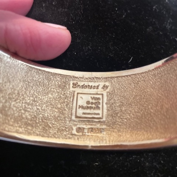 Erwin Pearl Van Gogh Iris Hinged Bracelet - Picture 3 of 7